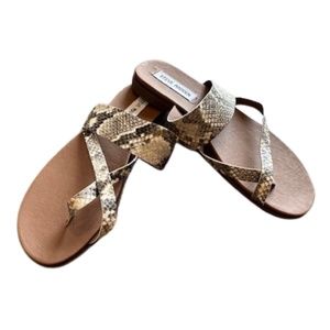 NWOT - Steve Madden Athens Sandals